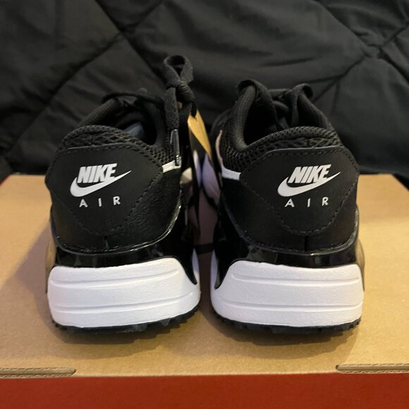 🔥👟 Nike Air Max Black/White – Size 6.5Y (Women’s 8) – Brand New - Picture 2 of 4